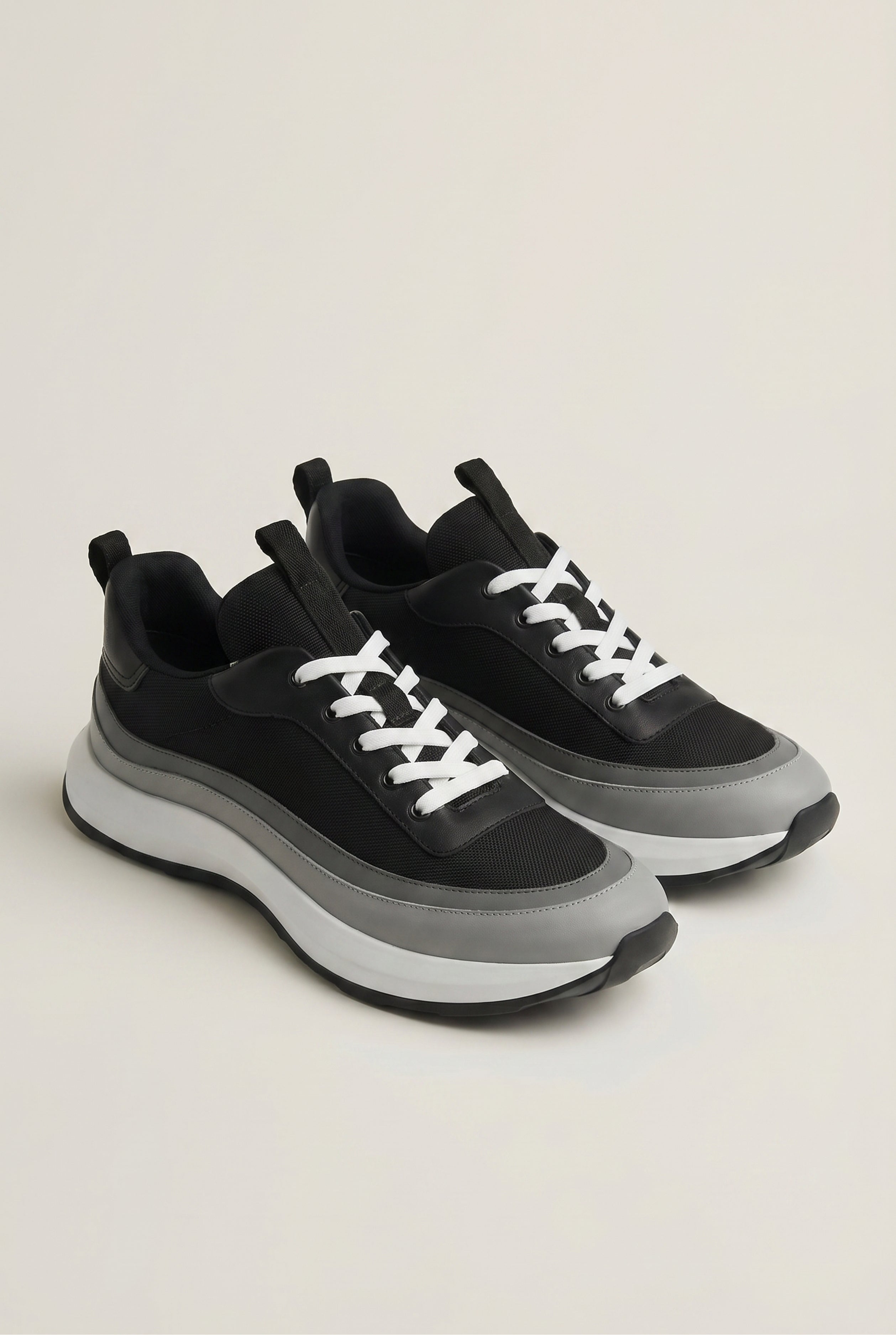 Timassi Rodore sneaker - Siyah yan görünüm