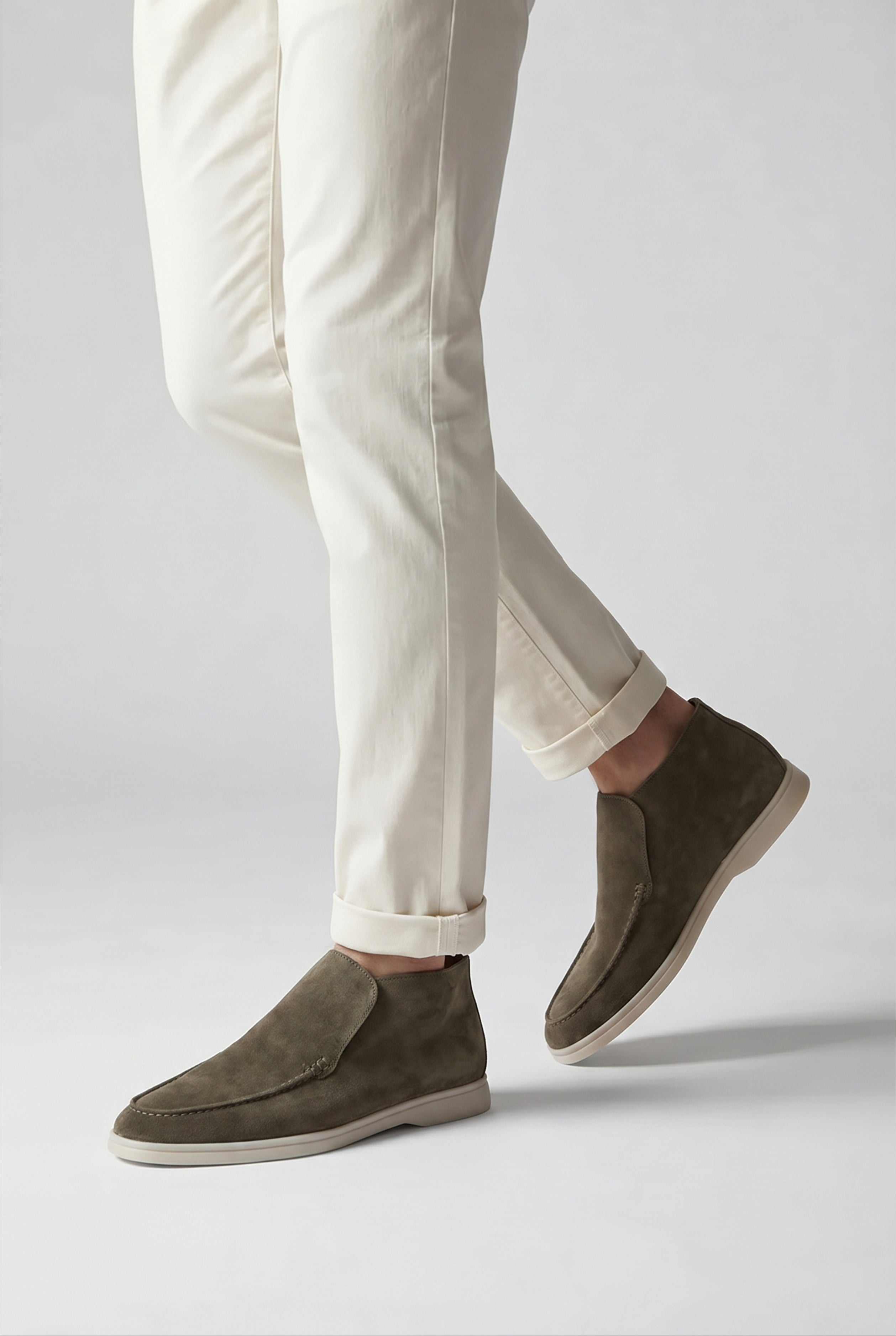 Timassi Amalfi Süet Loafer - Koyu Taba ayakta