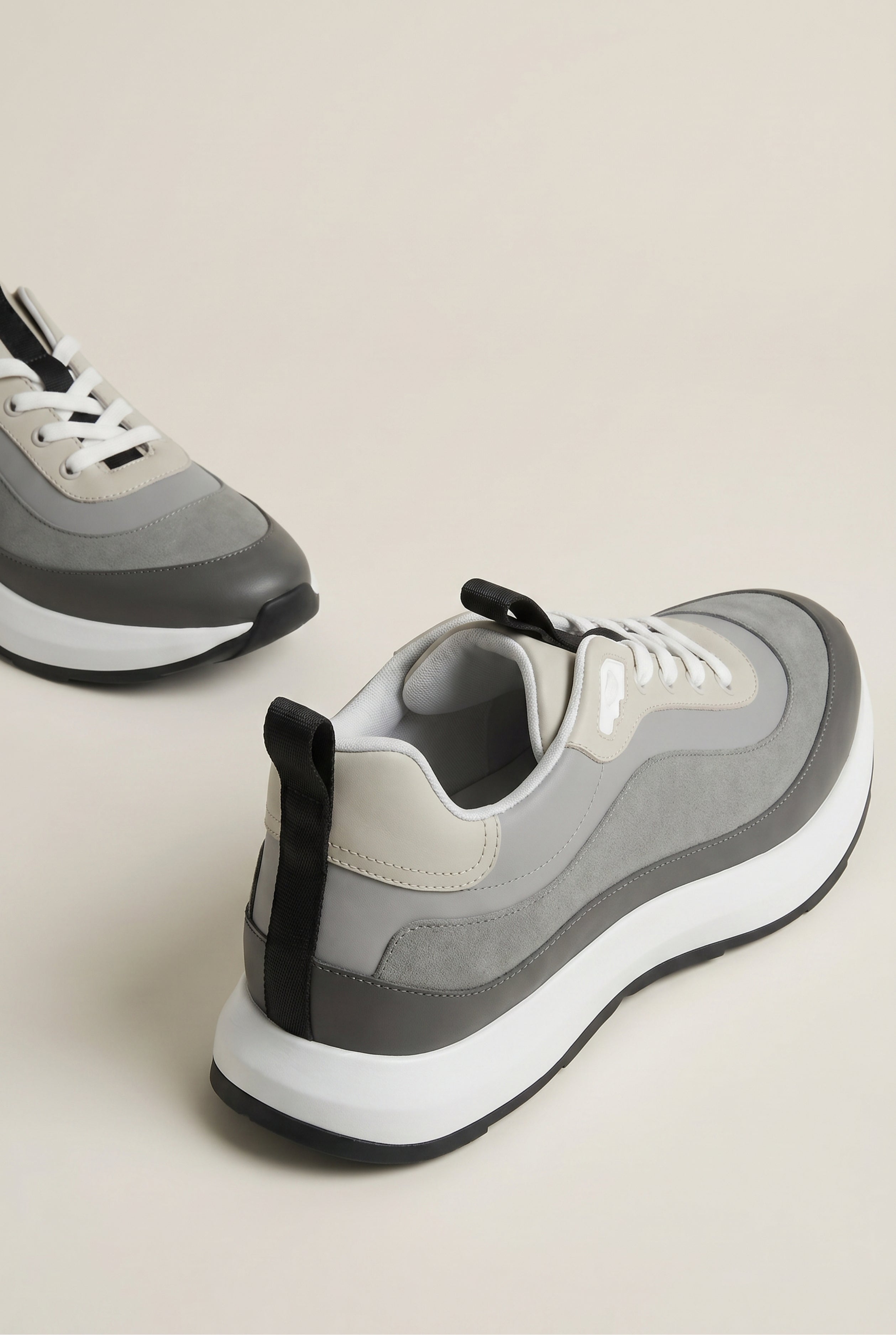 Timassi Rodore sneaker - Gri stil önerisi