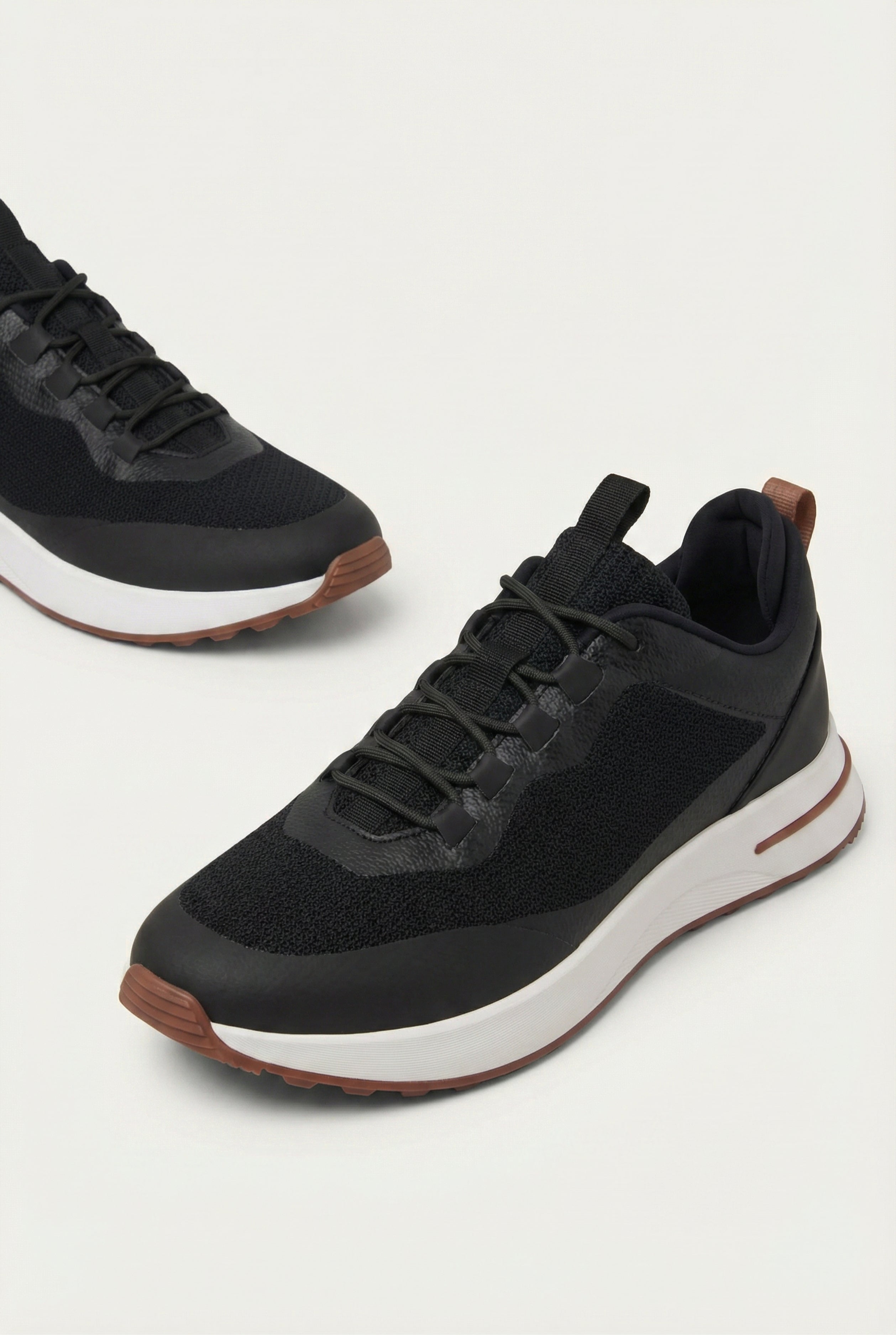Timassi Portofino Sneaker - Siyah - ayak üzerinde